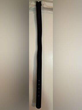 BOYS BLACK LEATHER BELT
SIZE SMALL (24)
Excellent condition